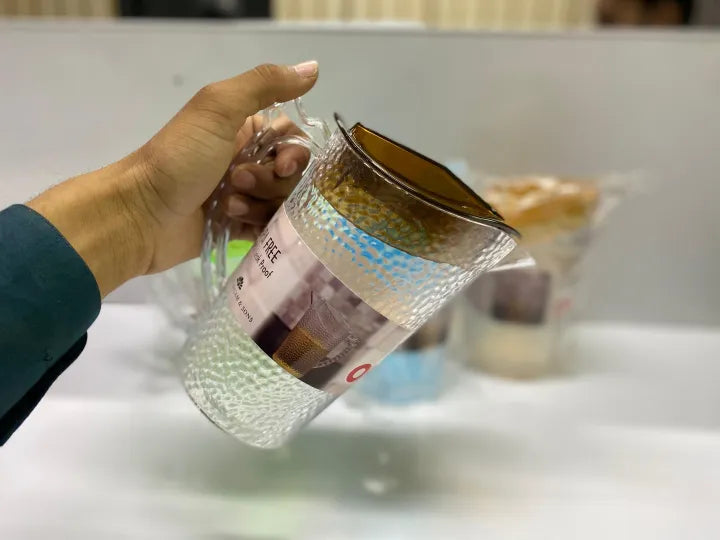1000ml Transparent Sealed Water Jug, Ribbed Design Thermal Oil Jug, Multipurpose Oil Jug Dispenser, Large Capacity Water Container For Home 1000ml Transparent Sealed Water Jug, Ribbed Design Thermal Oil Jug, Multipurpose Oil Jug Dispenser, Large Capacity Water Container For Home